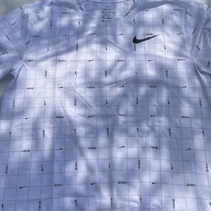 Men’s Nike Shirt